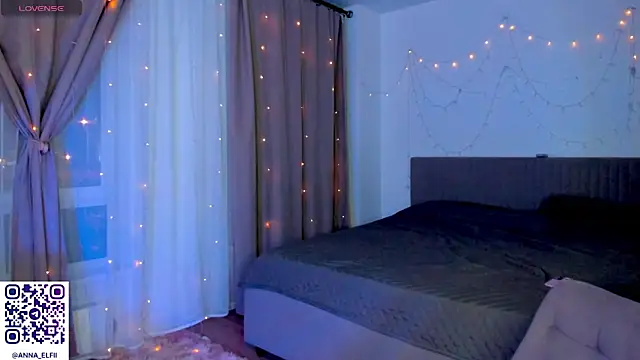 Anna Elfii online show from March 24, 2026, 6:02 pm