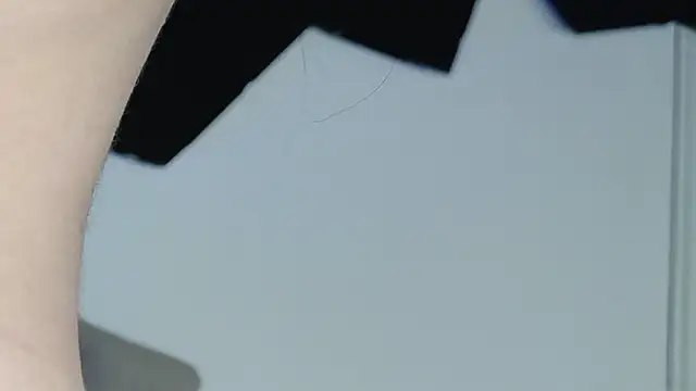 Snapshot of ChloeeDavis chatting on February 17, 2026, 7:31 pm ChloeeDavis online show from February 17, 2026, 7:31 pm