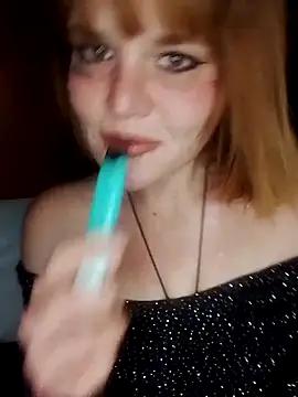 Snapshot of SequereCorTuum chatting on February 17, 2026, 9:43 pm SequereCorTuum online show from February 17, 2026, 9:43 pm