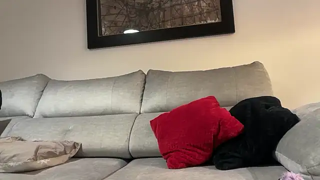 Guapita80 online show from April 19, 2026, 6:54 pm