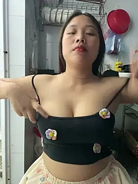 Snapshot of Emxinhka1 chatting on August 5, 2026, 1:58 pm Emxinhka1 online show from August 5, 2026, 1:58 pm