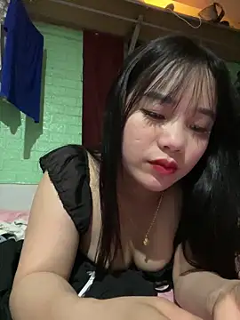  Lylyy online show from March 27, 2026, 2:06 pm