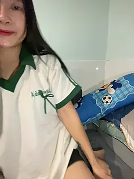 hotgirl-sexy online show from February 3, 2026, 3:06 pm