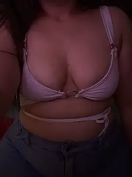 Miacale online show from March 16, 2026, 1:11 am