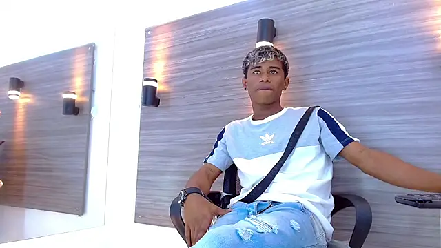 TonnyMarck online show from March 27, 2026, 8:26 am