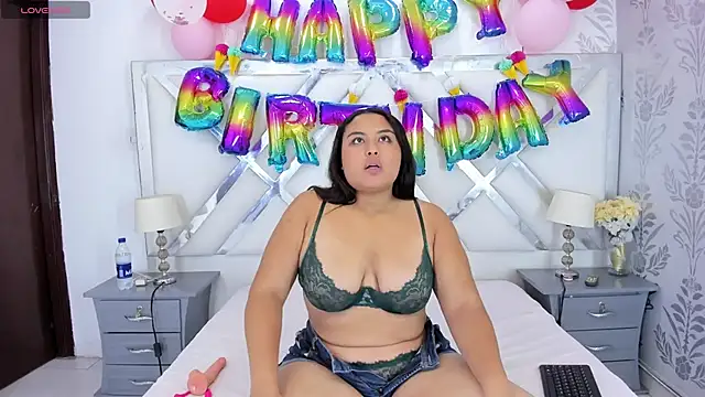 Snapshot of yaragarcia chatting on February 18, 2026, 3:46 am yaragarcia online show from February 18, 2026, 3:46 am