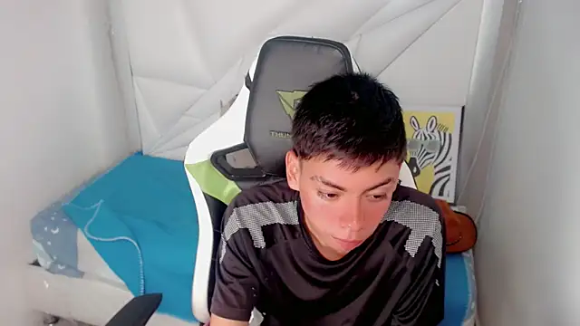 Liarr  online show from February 5, 2026, 8:46 pm