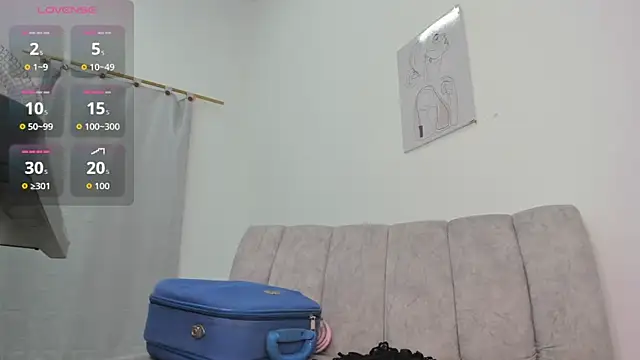 Snapshot of velvetluna_ chatting on May 12, 2026, 1:30 pm velvetluna online show from May 12, 2026, 1:30 pm