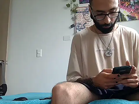 Snapshot of venus_midnight chatting on February 15, 2026, 1:52 pm venus midnight online show from February 15, 2026, 1:52 pm