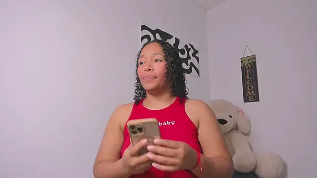 Nia13 online show from April 6, 2026, 6:03 am