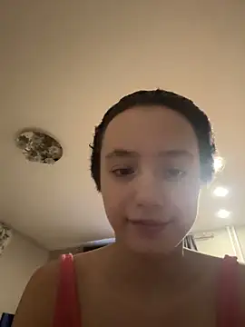 Snapshot of MiaTee chatting on February 19, 2026, 1:45 am MiaTee online show from February 19, 2026, 1:45 am