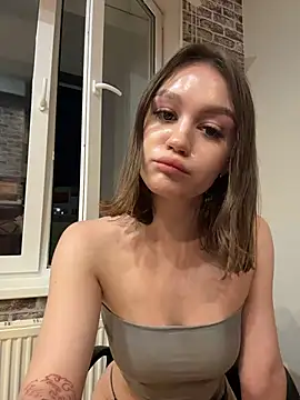 CarmenHill online show from May 27, 2026, 9:01 pm