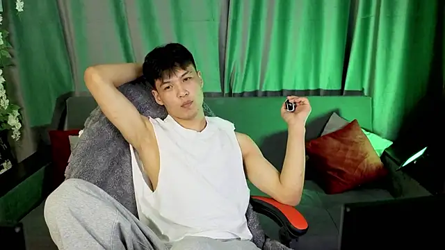 XanneLL online show from February 4, 2026, 1:50 pm