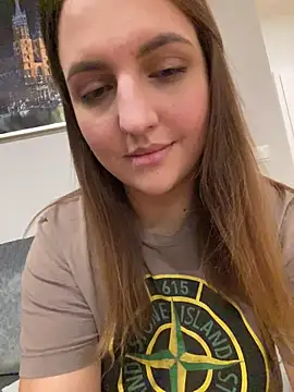 AliceDesmee online show from February 16, 2026, 12:07 am