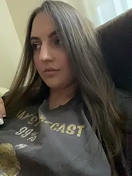 AliceDesmee online show from July 13, 2026, 3:59 pm
