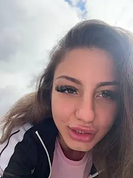 AnnastasiaJune online show from April 10, 2026, 11:37 am