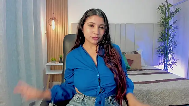 Victoria Rosee online show from May 9, 2026, 12:54 pm