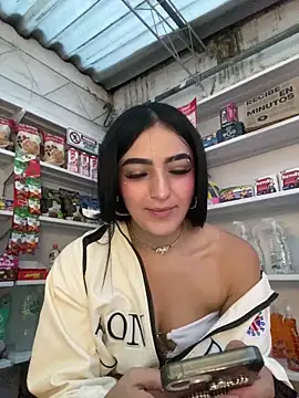 Snapshot of Valery_pink18 chatting on February 13, 2026, 11:12 pm Valery pink18 online show from February 13, 2026, 11:12 pm