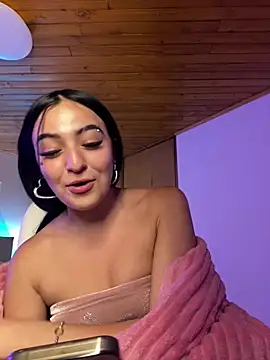 Snapshot of Valery_pink18 chatting on February 15, 2026, 8:13 am Valery pink18 online show from February 15, 2026, 8:13 am