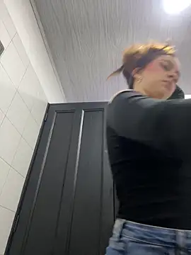 Annie bonnie  online show from February 15, 2026, 11:52 am