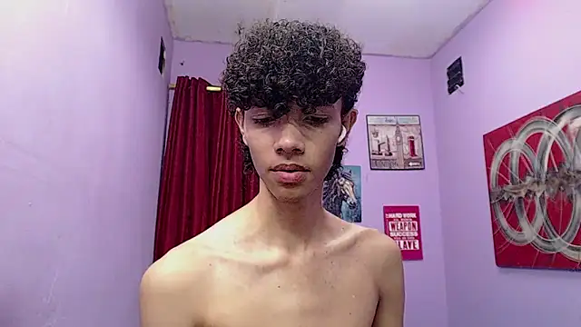 bigcock twinks online show from April 10, 2026, 7:29 pm