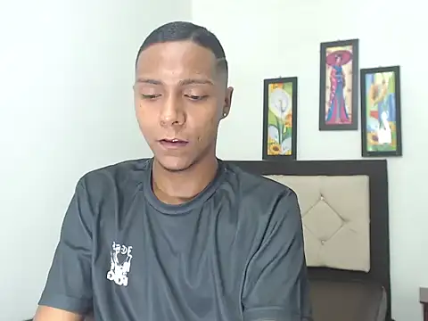 Snapshot of hotboyluxe chatting on March 3, 2026, 3:23 am hotboyluxe online show from March 3, 2026, 3:23 am