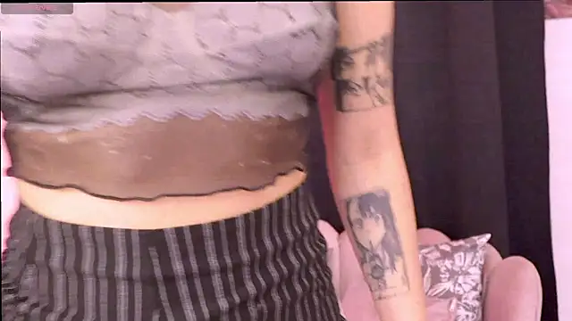 dakotacollins  online show from March 9, 2026, 1:20 am