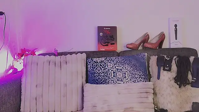 Angela mature49 online show from April 8, 2026, 3:06 am