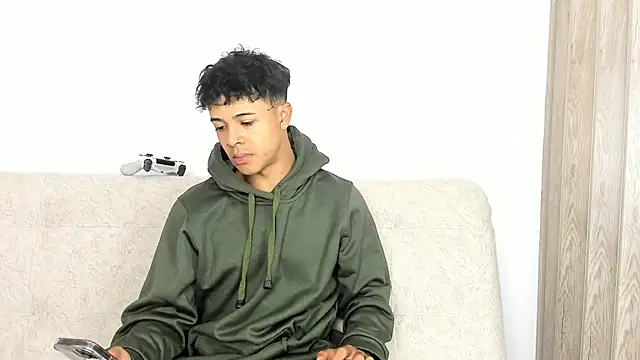 Snapshot of _Alex_Colton chatting on February 20, 2026, 10:21 pm Alex Colton online show from February 20, 2026, 10:21 pm