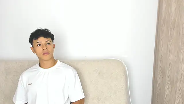 Snapshot of _Alex_Colton chatting on February 27, 2026, 10:10 pm Alex Colton online show from February 27, 2026, 10:10 pm