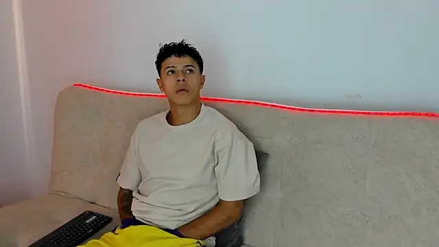 Snapshot of _Alex_Colton chatting on June 27, 2026, 7:19 pm Alex Colton online show from June 27, 2026, 7:19 pm