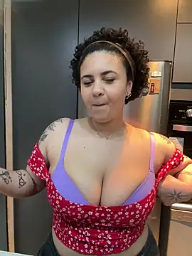 BabyChanntal online show from February 9, 2026, 11:09 pm