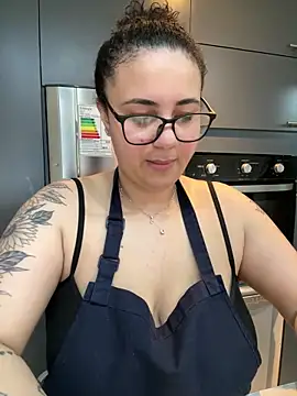 BabyChanntal online show from March 31, 2026, 2:17 pm