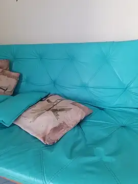 Renataalves online show from April 11, 2026, 11:36 am