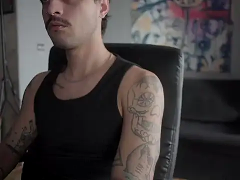 Snapshot of favdealer chatting on February 7, 2026, 2:10 pm favdealer online show from February 7, 2026, 2:10 pm