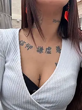 MelaFoxx online show from February 11, 2026, 11:48 am