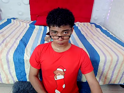 philipsex28 online show from February 10, 2026, 10:36 pm