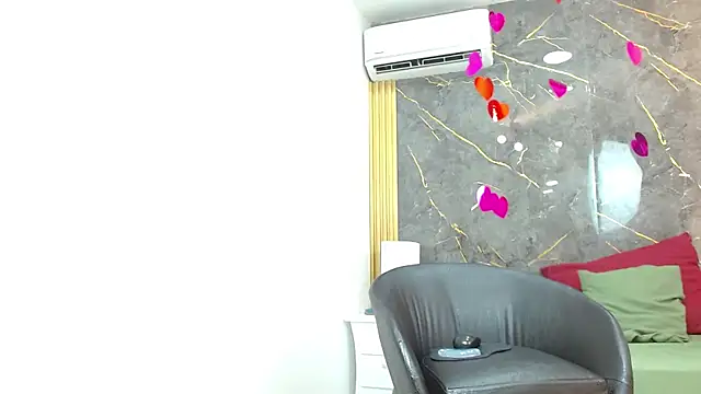 JORDAN MOOR online show from February 13, 2026, 7:43 pm