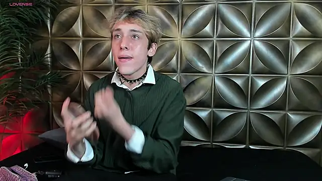 DannyParker  online show from February 3, 2026, 4:43 am