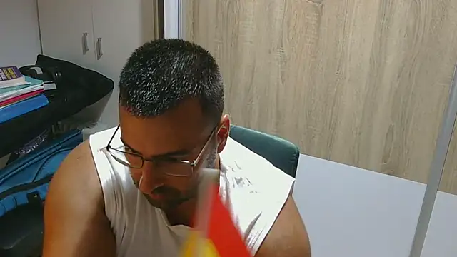 Snapshot of VanillaTime78-Jorge chatting on July 16, 2026, 9:54 pm VanillaTime78-Jorge online show from July 16, 2026, 9:54 pm