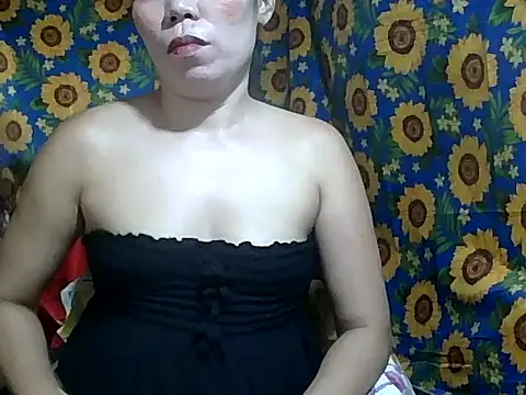 Sexy HotPussy4u online show from May 8, 2026, 1:00 am