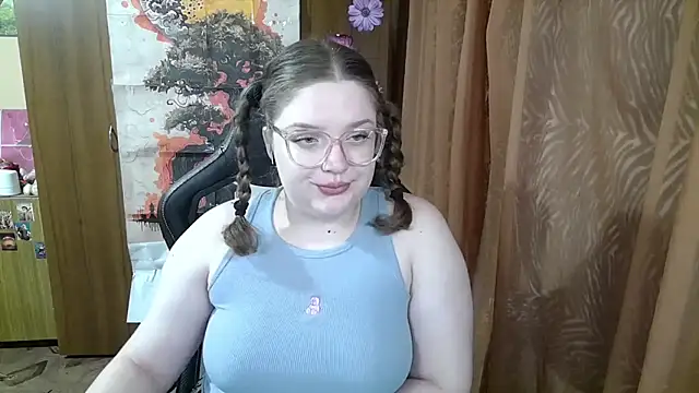 Teasing Dora online show from March 17, 2026, 7:44 am