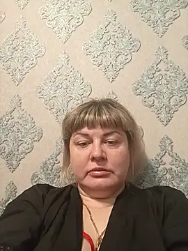 KristinaLowq online show from February 9, 2026, 4:22 pm