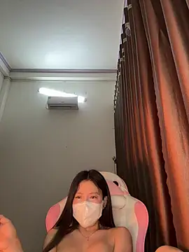 wang1472581 online show from March 7, 2026, 10:01 am