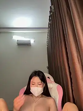 wang1472581 online show from March 9, 2026, 9:46 am