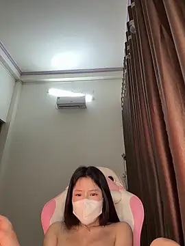 wang1472581 online show from March 10, 2026, 9:47 am