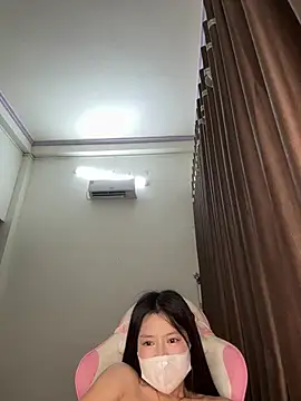 wang1472581 online show from March 26, 2026, 9:20 pm