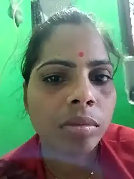 Snapshot of Priyakoli4568 chatting on April 5, 2026, 7:49 am Priyakoli4568 online show from April 5, 2026, 7:49 am