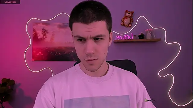 neo raze online show from March 29, 2026, 6:52 pm