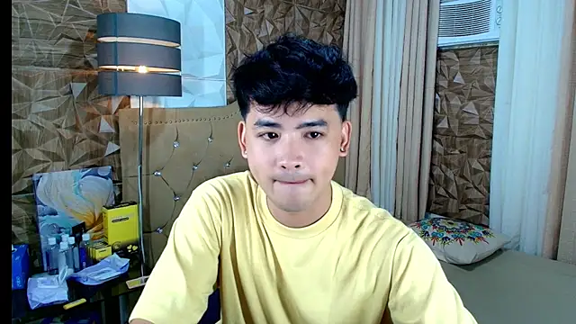 Snapshot of spoiledmycock chatting on February 16, 2026, 3:52 pm spoiledmycock online show from February 16, 2026, 3:52 pm